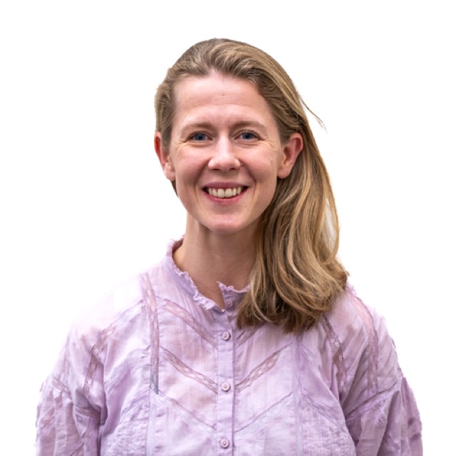 Anna Kvalsvik, lege